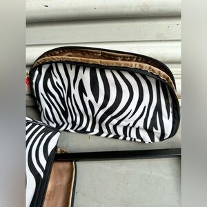 IMAN Toiletry Case Travel Companion